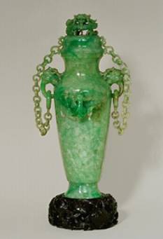 Jade Double Chained Chinese Vase and lid, John Neville Cohen