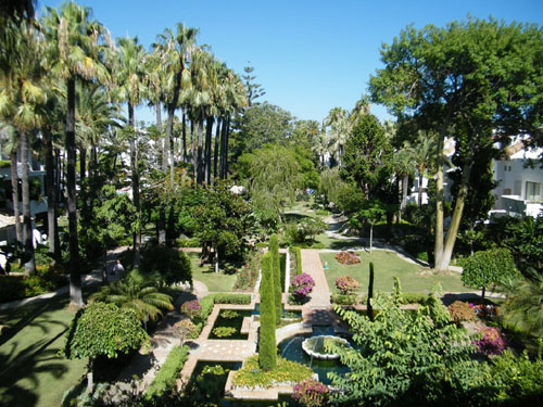 La Alcazaba, Puerto Banus, Exotic Gardens, so near to Puerto Banus